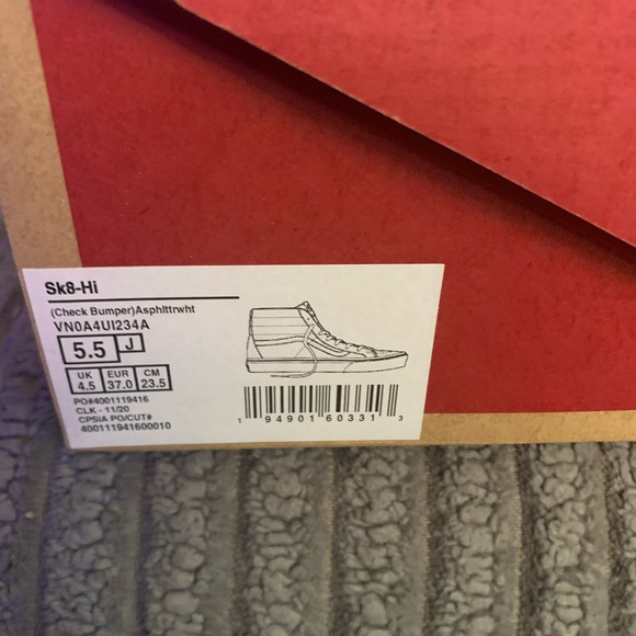 COPY - Vans box’s for sale guc comes with vans paper inside top! - Picture 2 of 2